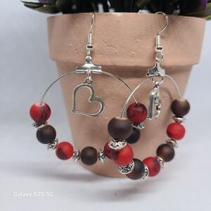 Red Brown Beaded Hoop Earrings‎ Silver Tone Heart Dangle Handmade Jewelry NWOT